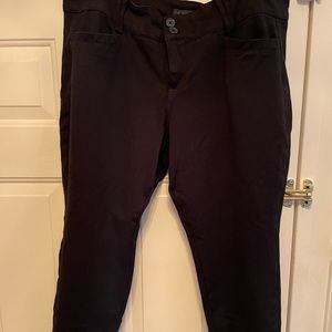 Torrid “wear-to-work” capri’s